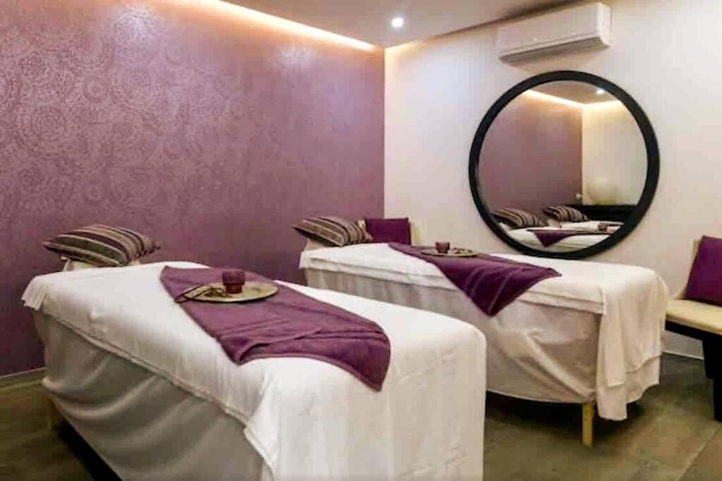 Your Exclusive Studio In The City - Top Amenities & Services For Free!! プレヤデルカーメン エクステリア 写真