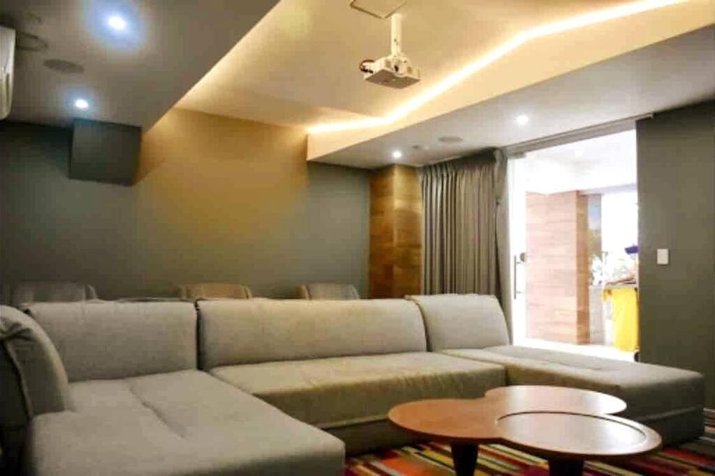 Your Exclusive Studio In The City - Top Amenities & Services For Free!! プレヤデルカーメン エクステリア 写真